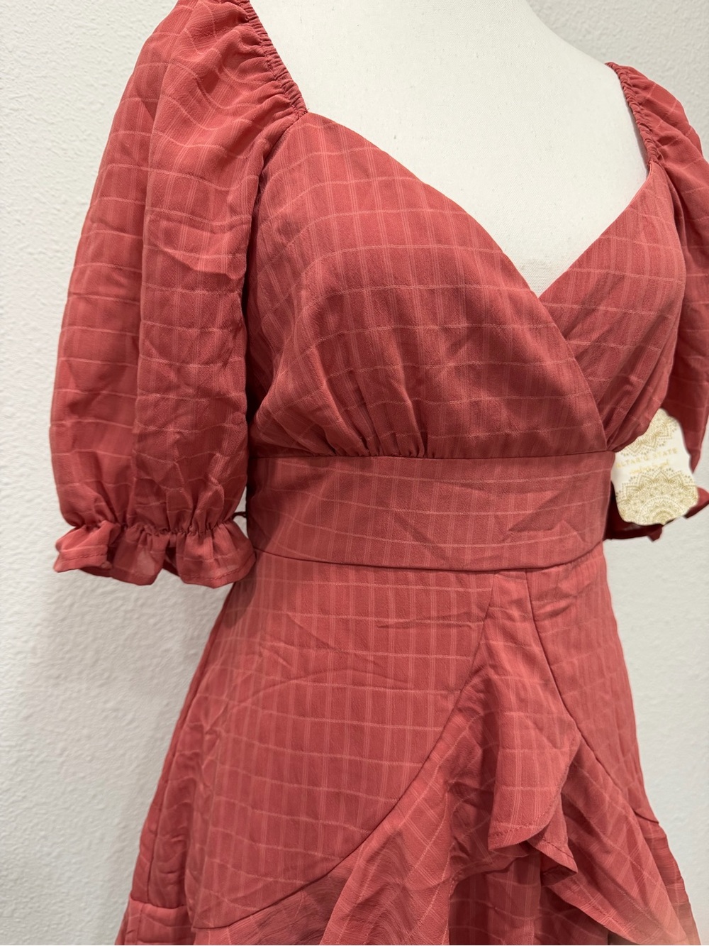 ALTERD STATE Puff Sleeve Ruffled Mini Dress NWT - Picture 3 of 7